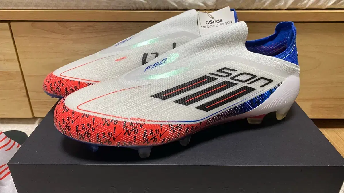 F50 ELITE レースレス 27.5cm F50 ELITE レースレス ファストリボーン